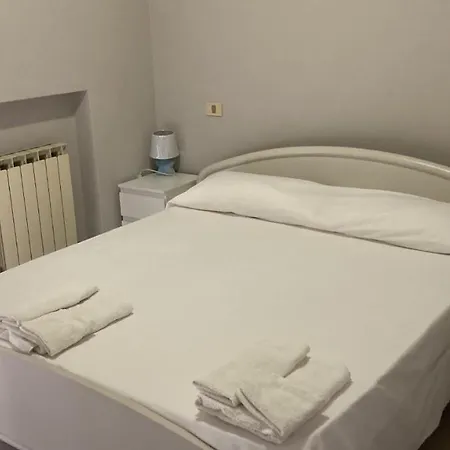 Al Mare Con Due Terrazze דירה *