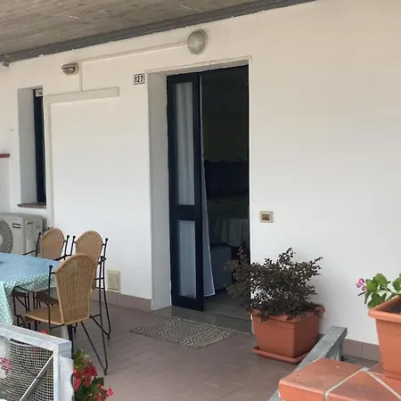 Al Mare Con Due Terrazze Apartamento Punta Marina